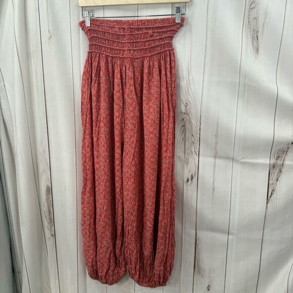 Free People Women’s XS Red Patterned Pull on Pants Stretchy - Picture 1 of 4